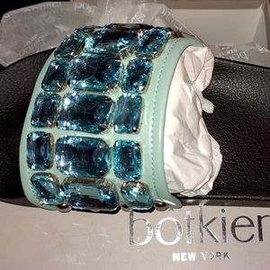 SEAFOAM AGUA GREEN CRYSTAL SLIDES